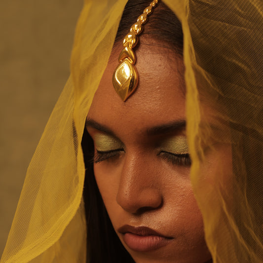 Fiery flex maang tika - Gold