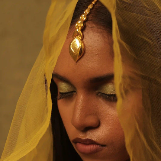 modern head jewellery for women