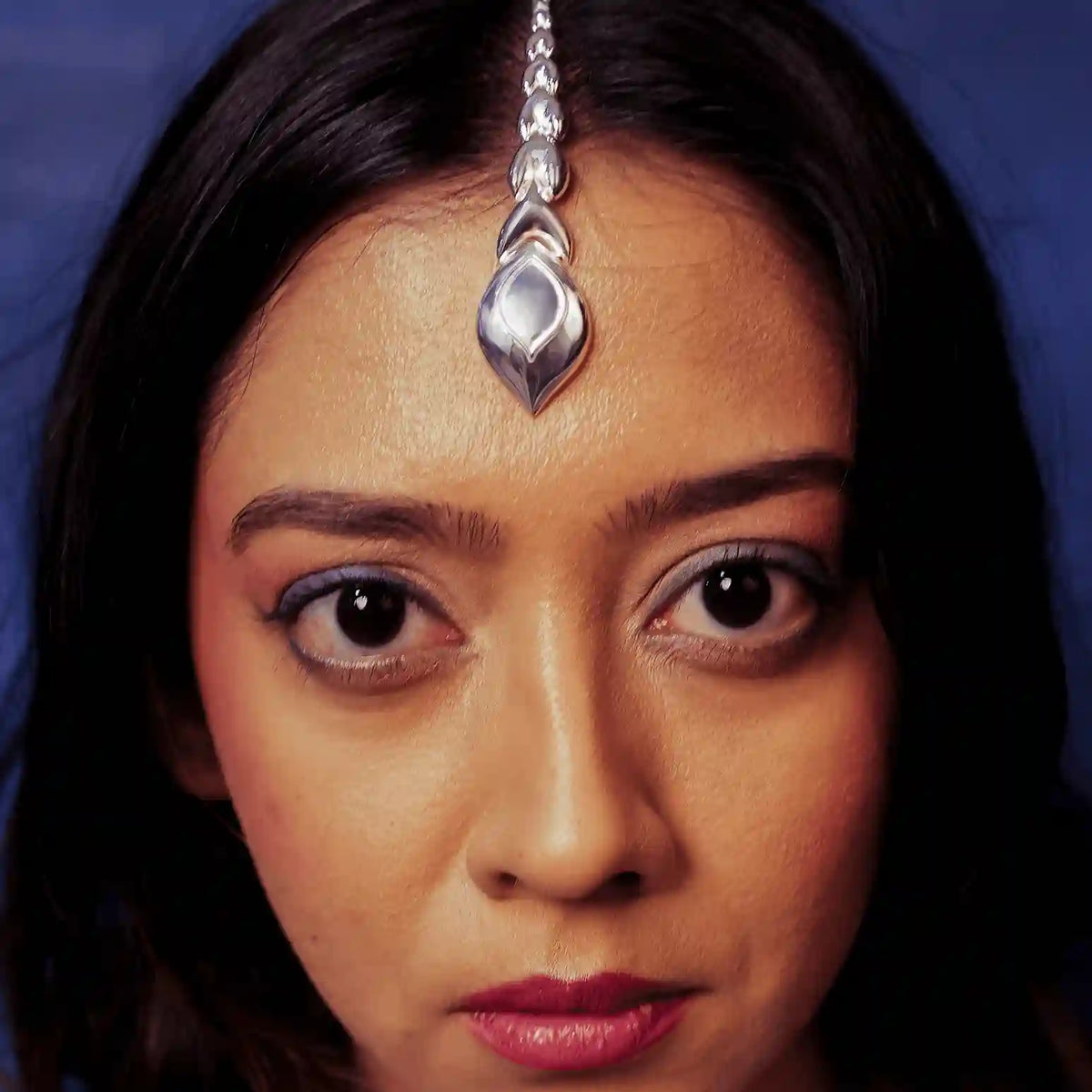 modern head jewellery for women