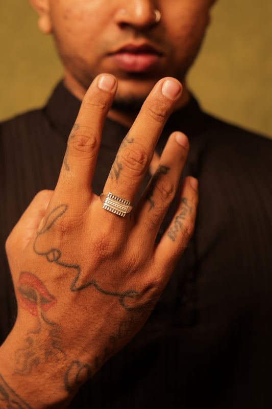 Main character ring - Silver