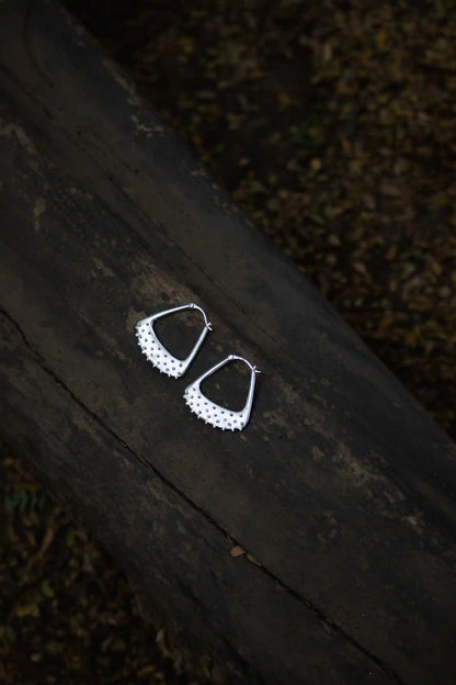 bold statement jewellery for modern outfits