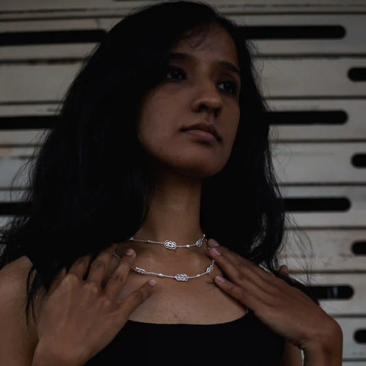 buy statement neckpiece online