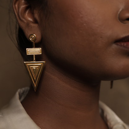 Trikonika earring - Gold