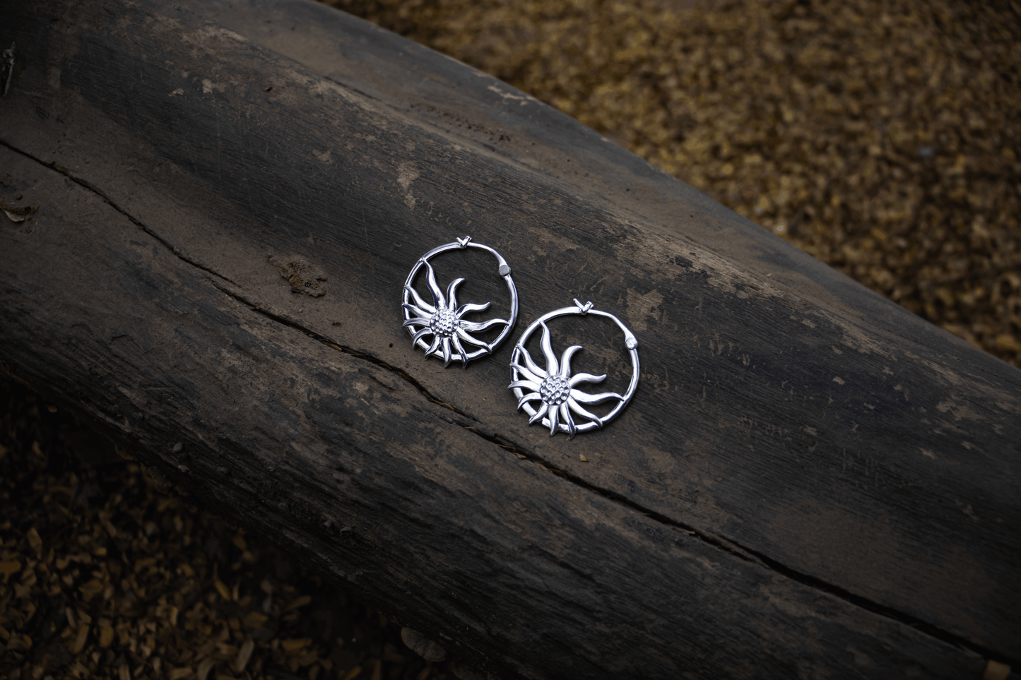 Rising sun hoops - Silver
