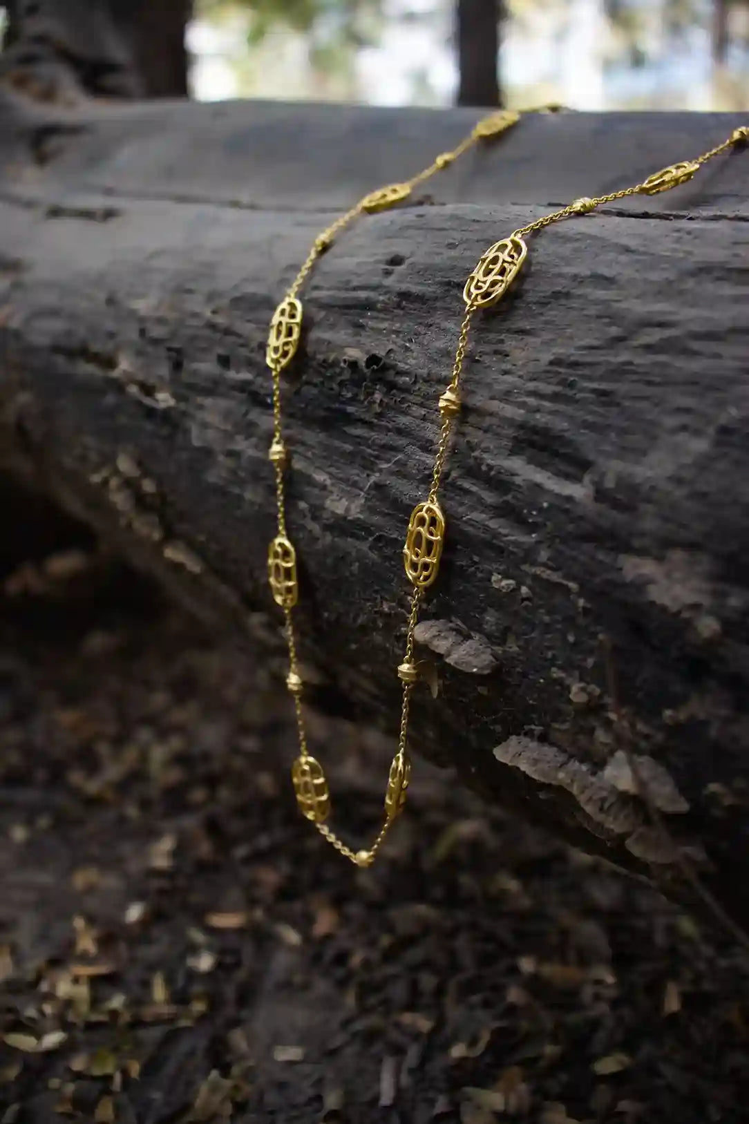 buy statement neckpiece online