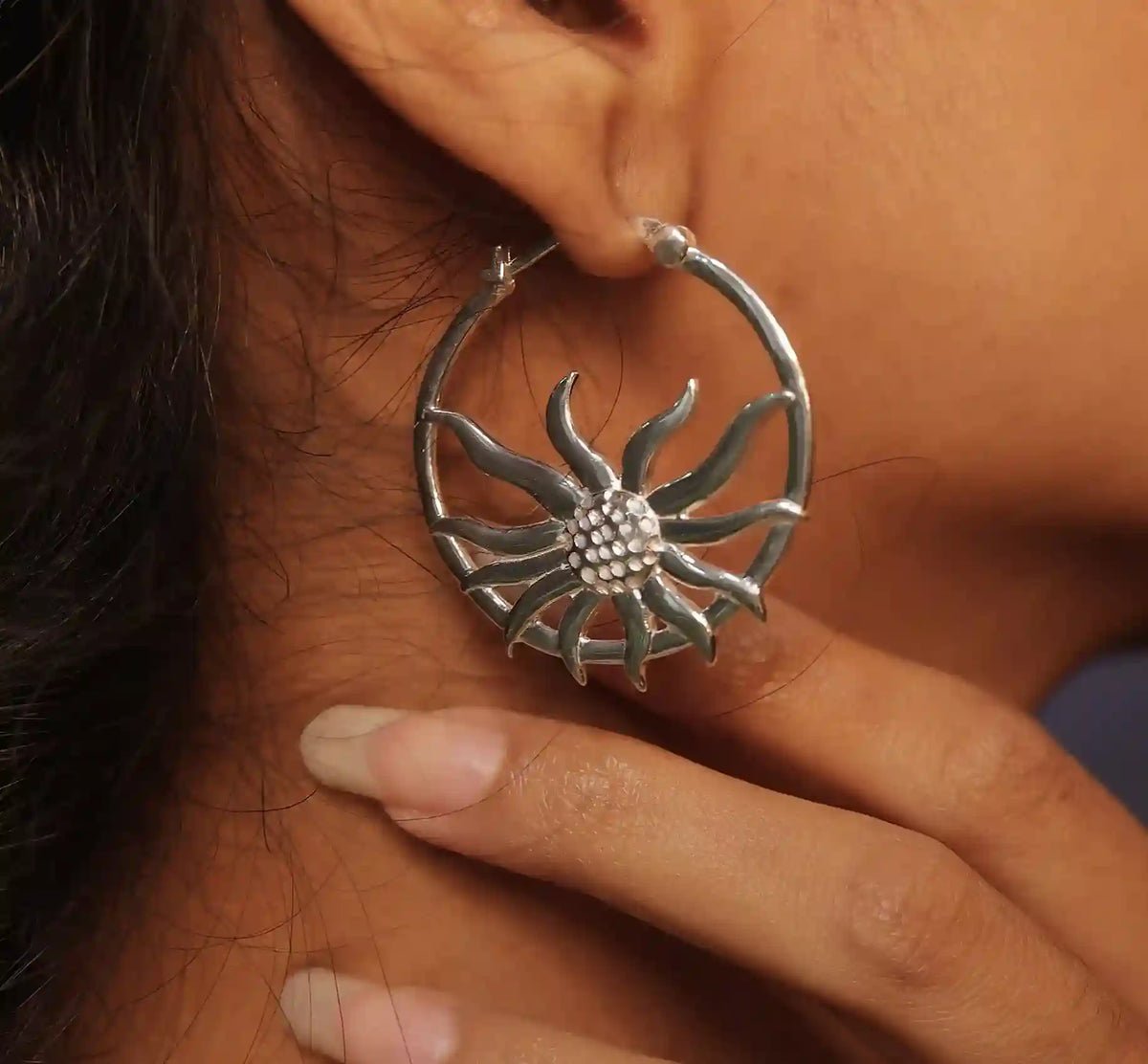 bold statement jewellery for modern outfits